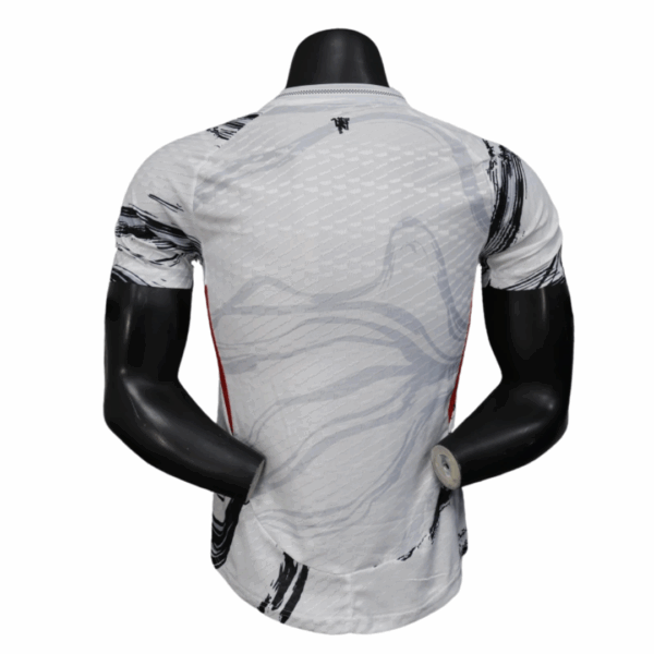 25/26 Manchester United Training Jersey Player Version - Image 2