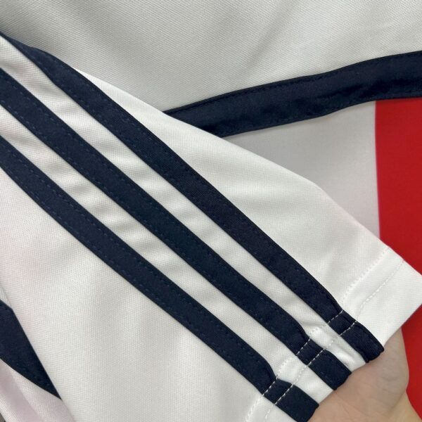 00/01 Bayern Munich Away Jersey Retro - Image 5