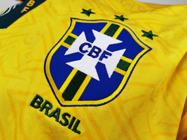 91/92 Brazil Home Jersey Retro - Image 4