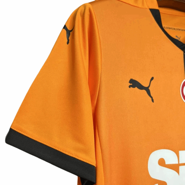 24/25 Galatasaray Home Jersey Fan Version - Image 4