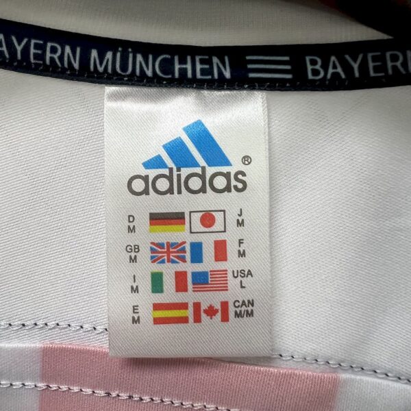 00/01 Bayern Munich Away Jersey Retro - Image 3