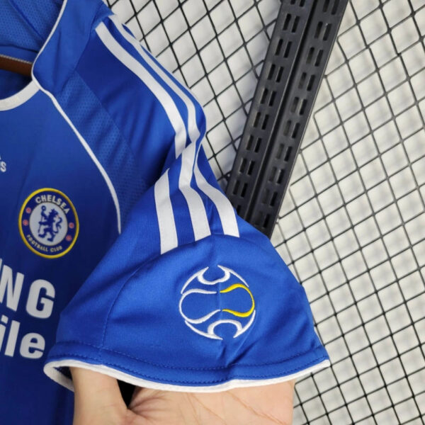 06/07 Chelsea Home Retro - Image 7